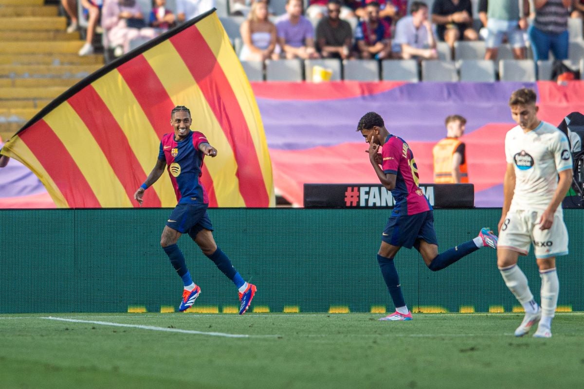 Raphinha jugando para el FC Barcelona.