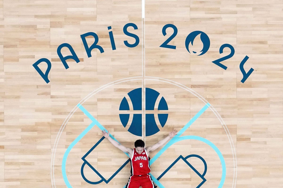 Ein Bild des Basketball Courts für die Olympischen Spiele 2024 in Paris.