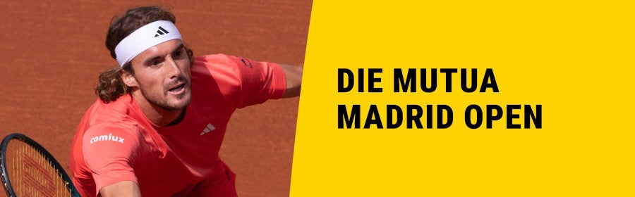 Stefanos tsitsipas beim Volley.