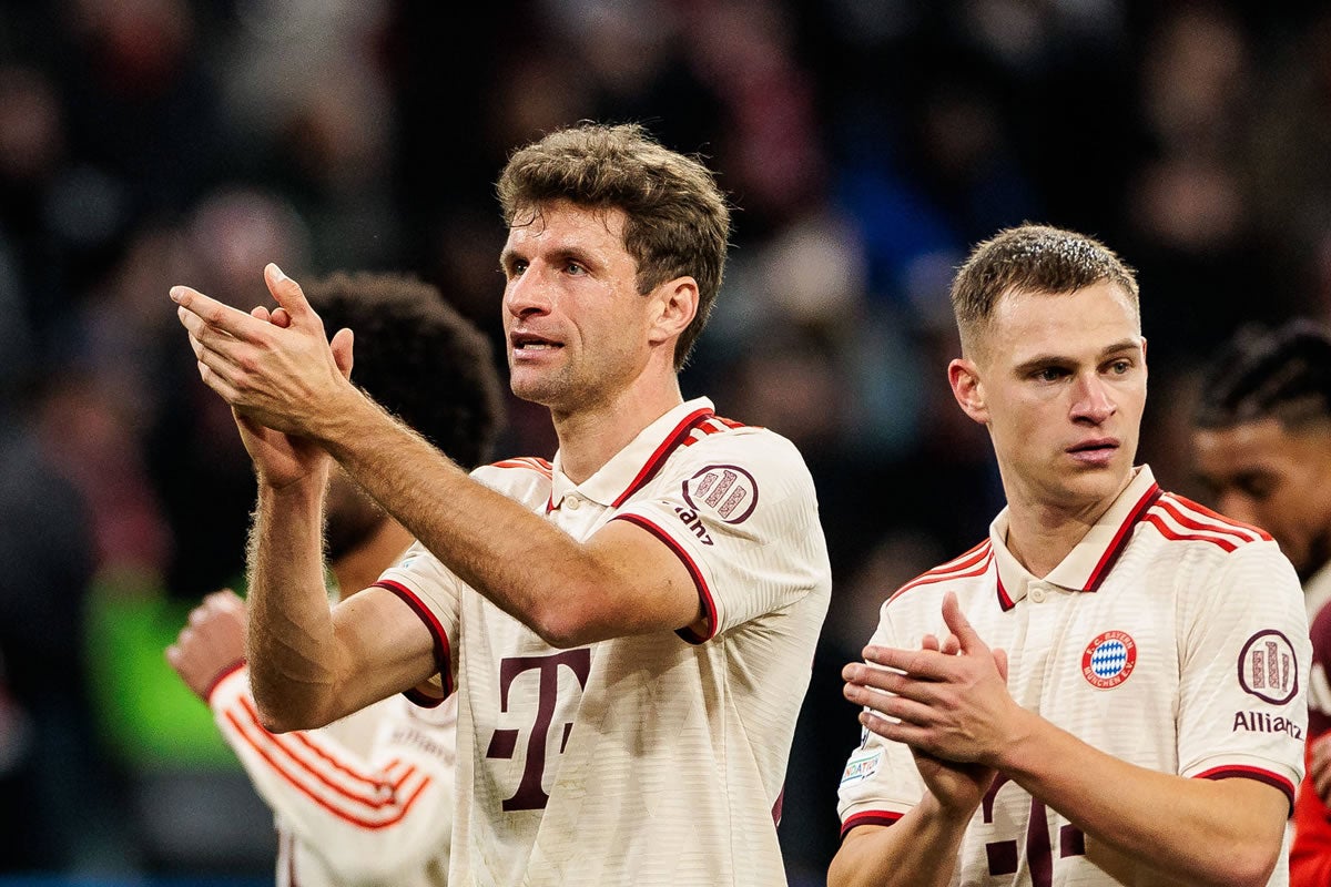Thomas Müller und Joshua Kimmich nach einem Spiel von Bayern München