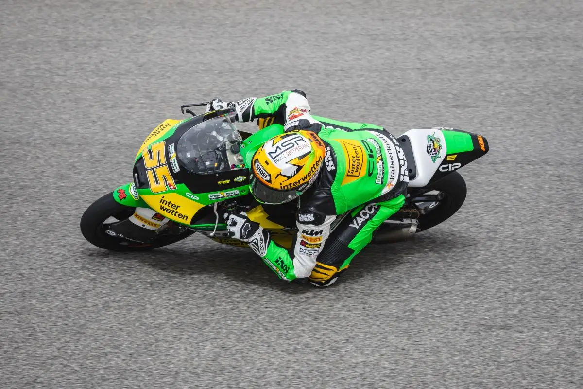 Noah Dettwiler piloto de Moto3