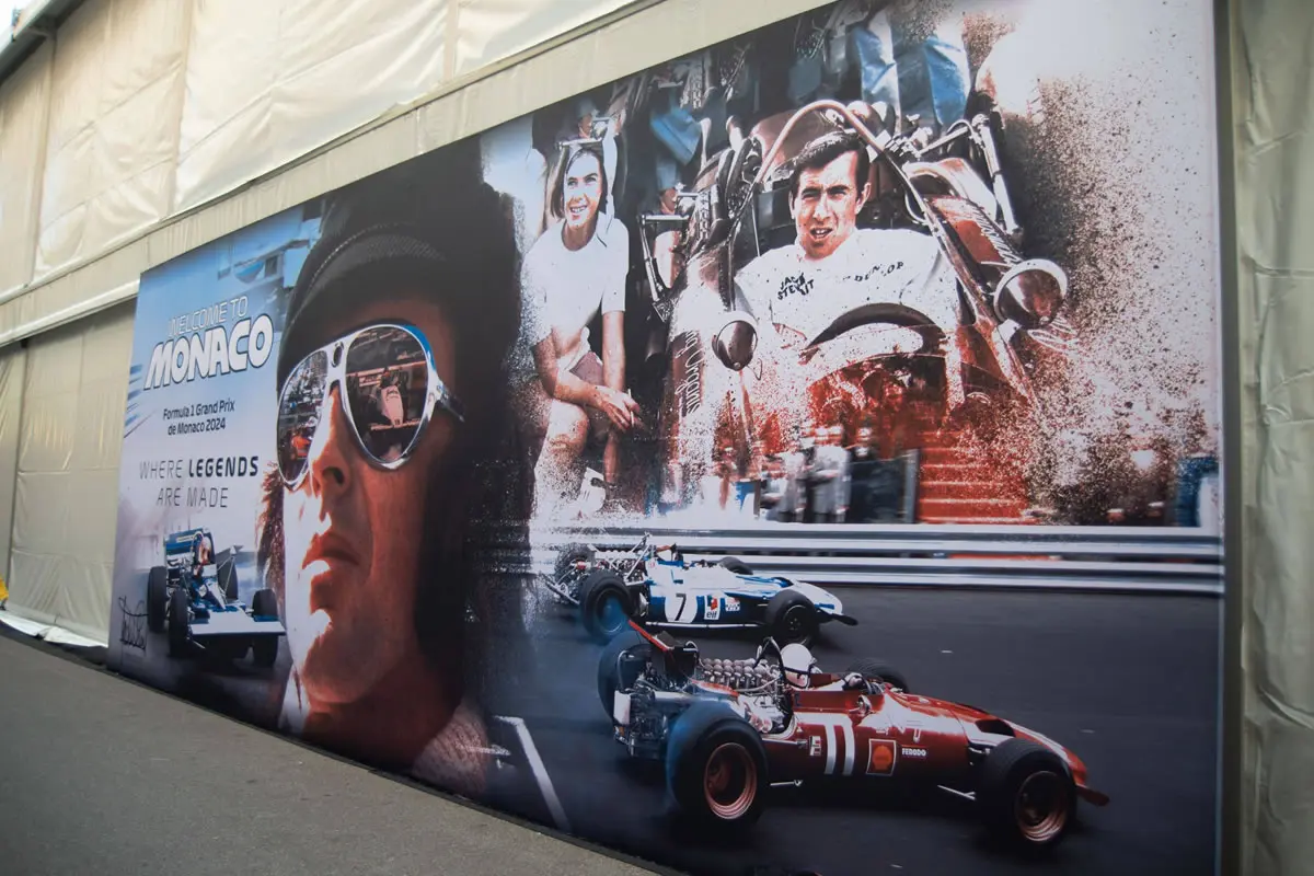 Werbung zum Grand Prix der Vorsaison.