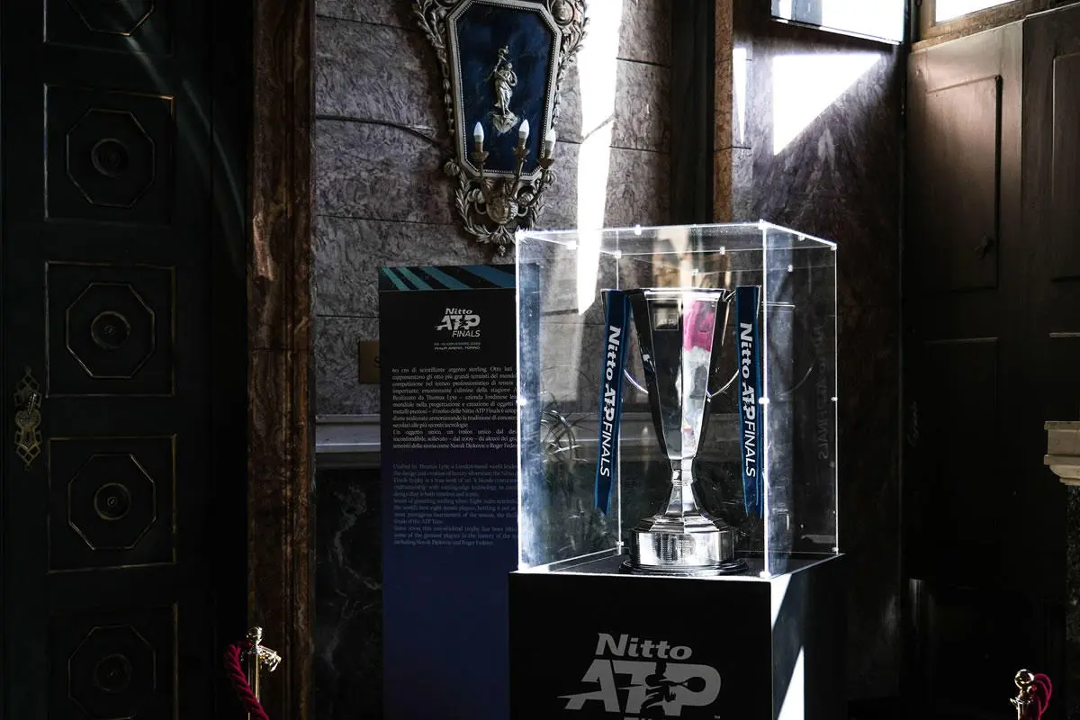 Zu sehen ist die Trophäe der ATP Finals in Turin.